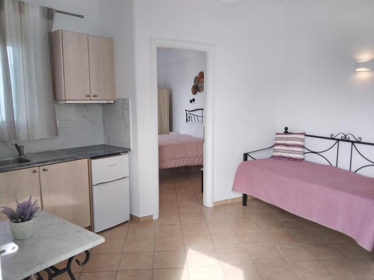 Celeste Apartments Ornos  Ngoại thất bức ảnh
