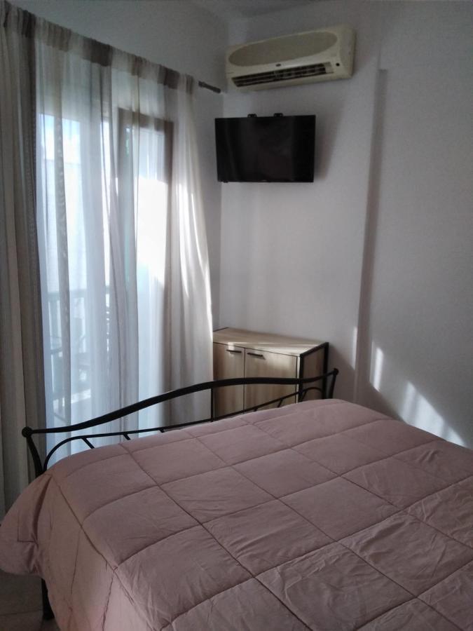 Celeste Apartments Ornos  Ngoại thất bức ảnh