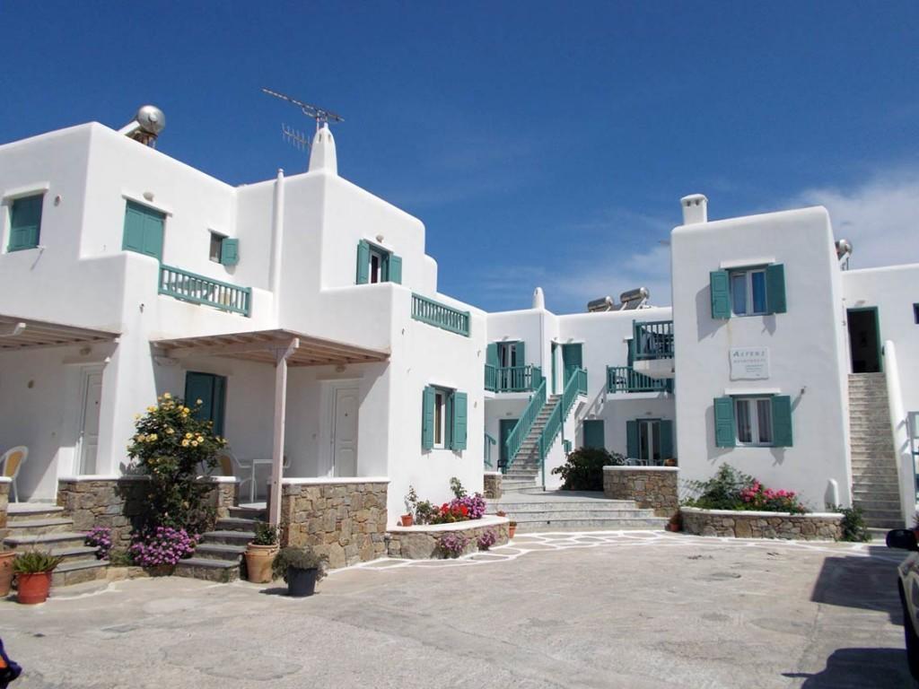Celeste Apartments Ornos  Ngoại thất bức ảnh